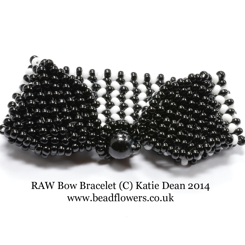 Bow bracelet pattern, Katie Dean, My World of Beads
