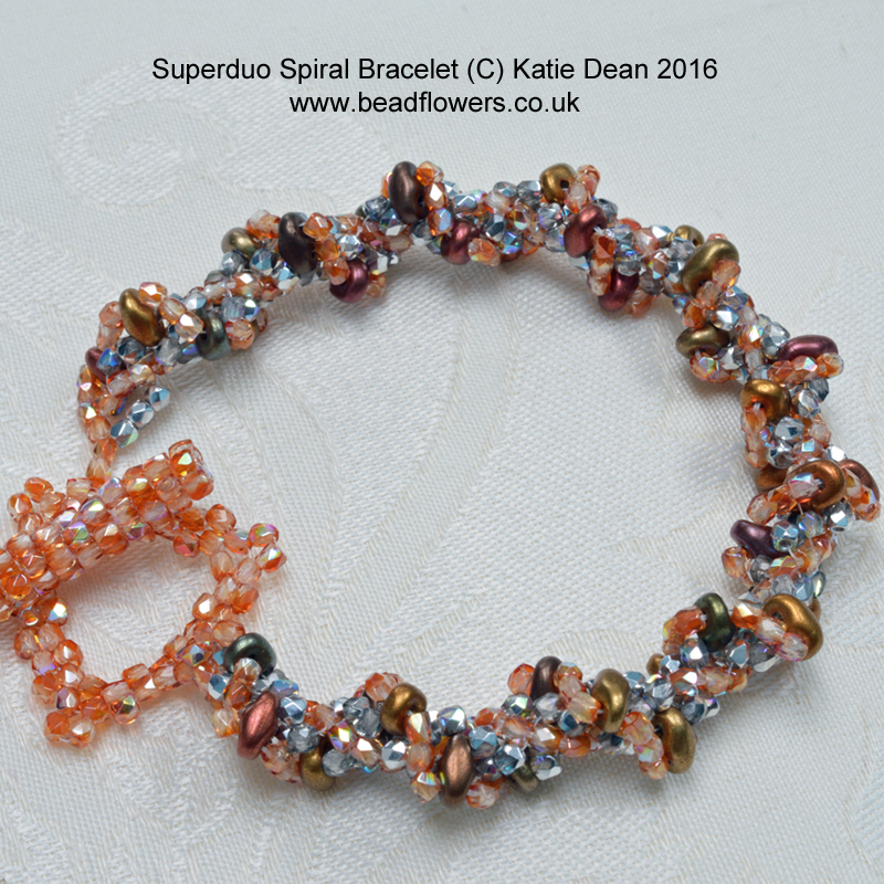 Spiral stitch beading technique with superduo beads, Katie Dean