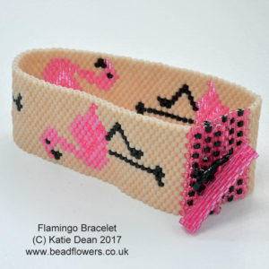 Flamingo bracelet pattern, Katie Dean, Beadflowers. How to learn Peyote stitch: odd count Peyote, My World of Beads