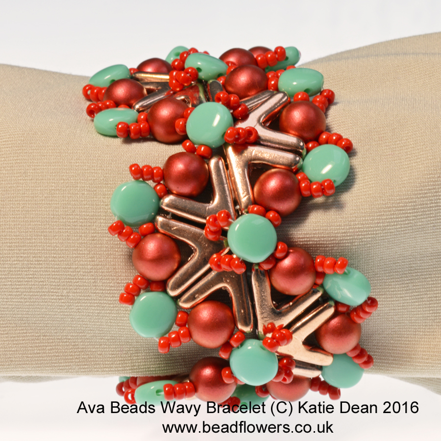 AVA Beads Wavy bracelet, Katie Dean, Beadflowers