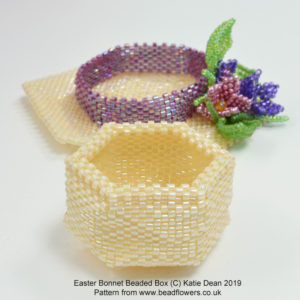 Beginner beaded boxes: a pattern to try today