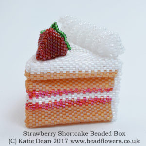 Making beaded boxes - strawberry shortcake beading tutorial by Katie Dean