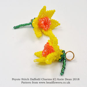 Peyote stitch flower patterns for daffodils