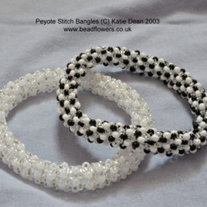 beading kits for jewelry: beginner's Peyote bangle